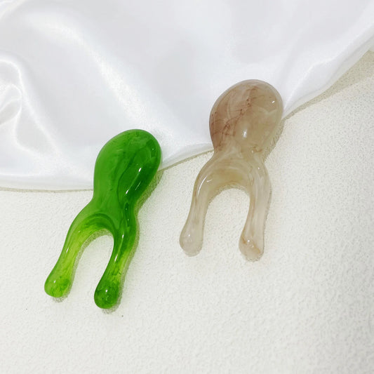 Factory Wholesale CE Certified Resin Beeswax Small Nose Scraper & Clip with Frog Design for Body Use